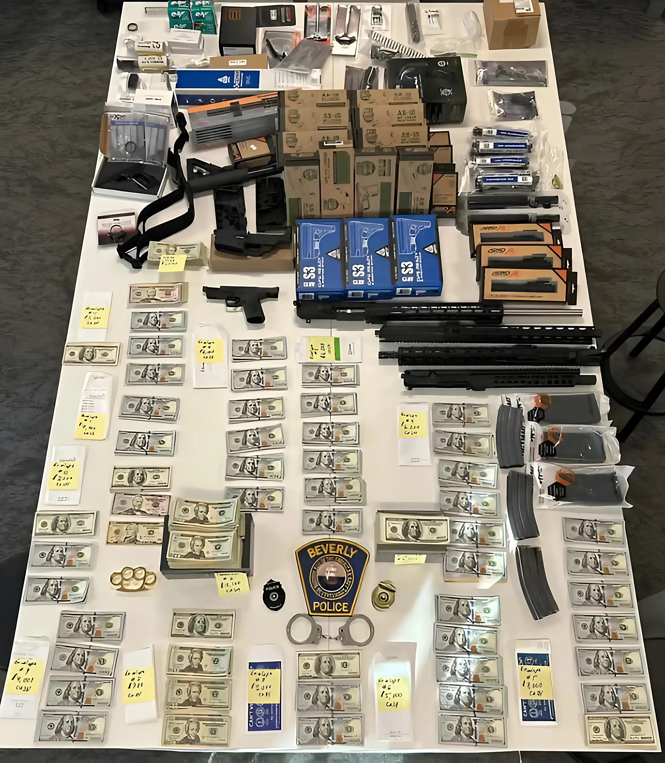 נחשף מצבור נשק בבית חשוד שאיים על קהילה יהודית בבוסטון