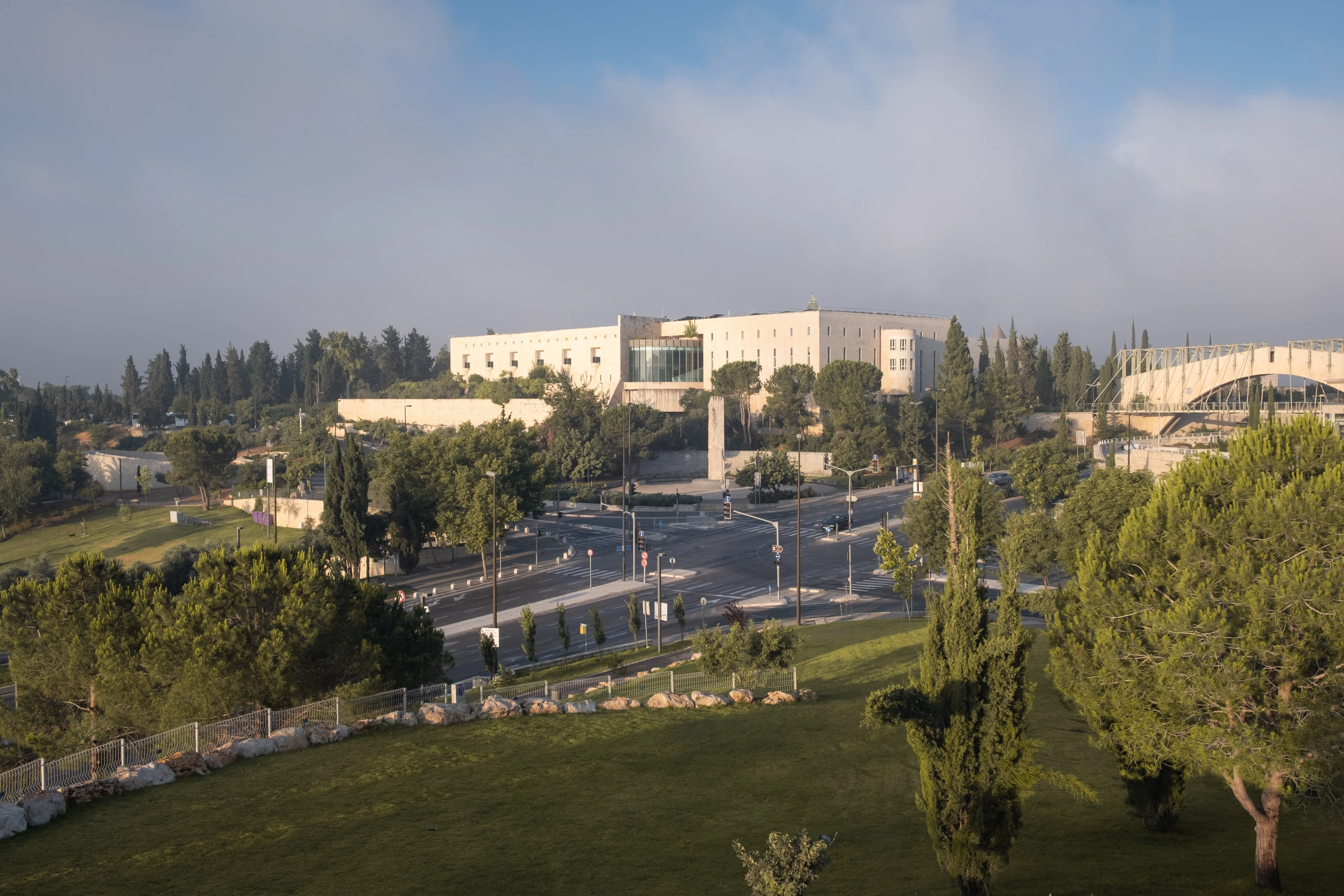 הסוף למחלוקות? לוין וסער הציעו מתווה חדש לרפורמת המשפט הסוף למחלוקות? לוין וסער הציעו מתווה חדש לרפורמת המשפט