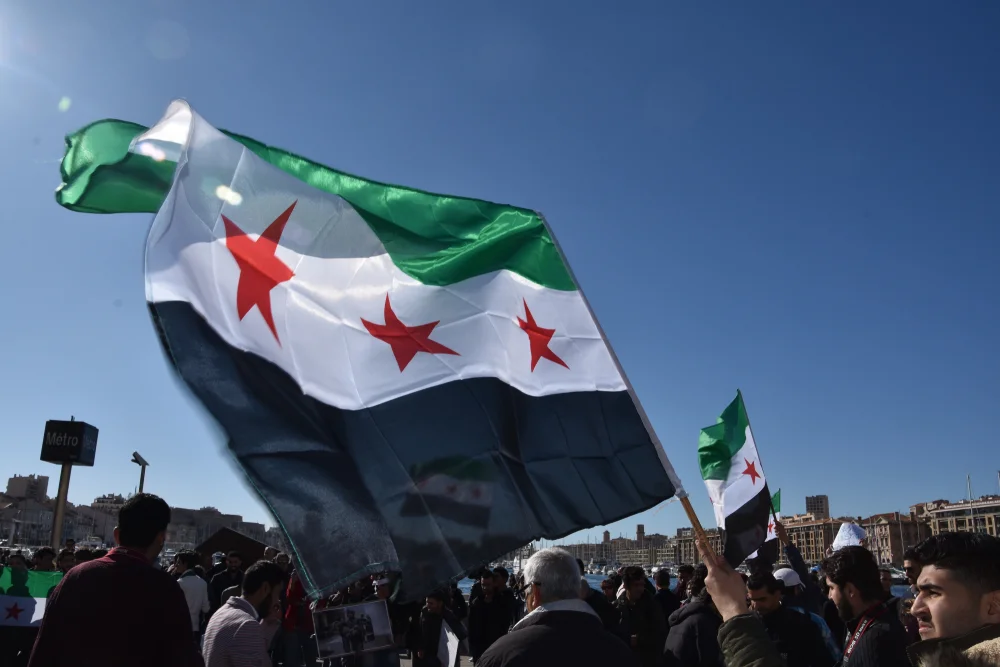 מנהיג סוריה לראש ממשלת לבנון: "סוריה לא תהיה עוד צינור לנשק איראני" מנהיג סוריה לראש ממשלת לבנון: "סוריה לא תהיה עוד צינור לנשק איראני"