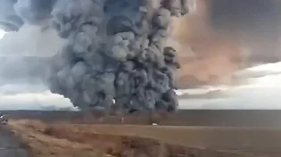 צפו: מתקפת מל"טים גורמת לשריפה גדולה במפעל "ממלכת העוף" ברוסיה