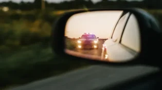 חשוד בגניבת משאית נתפס במערה לאחר מרדף דרמטי
