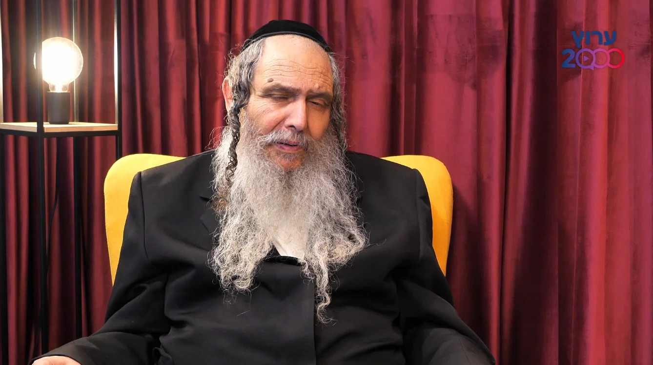 ימים קשים? הרב שלום ארוש חושף את הסוד שמחולל ניסים!