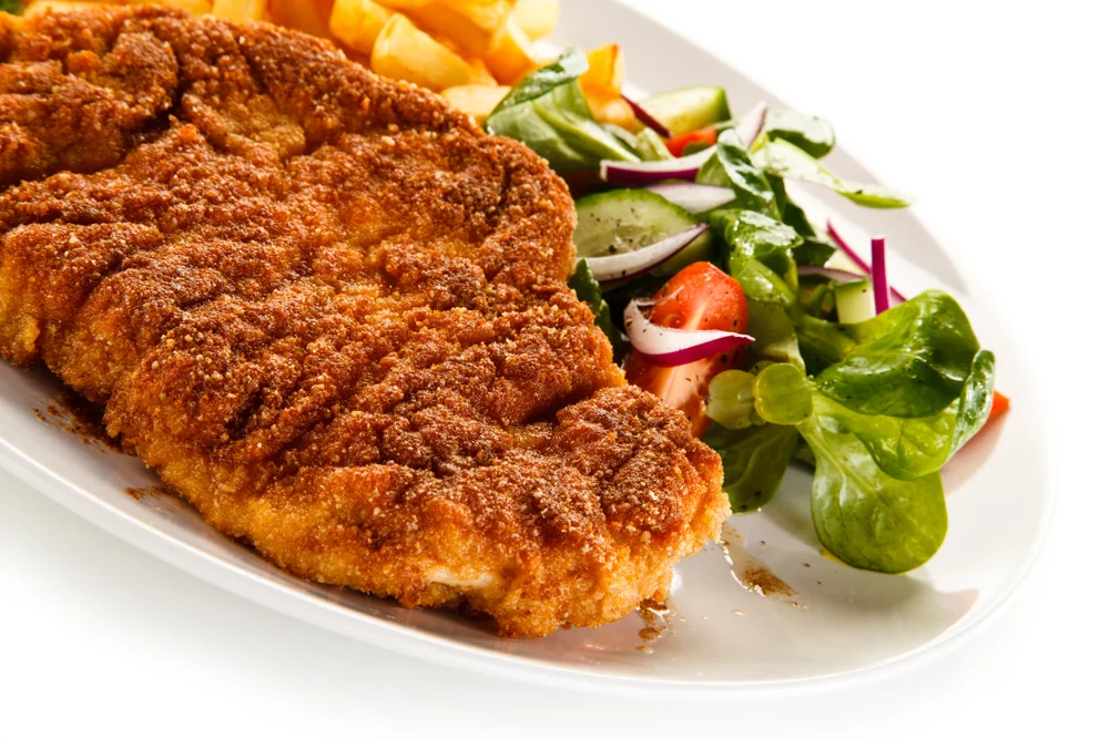 שלושה רעיונות לשניצלים ממולאים שהאורחים יתענגו עליהם 