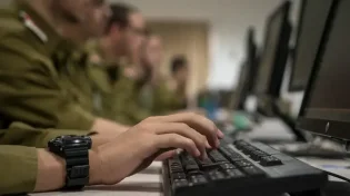 שר הביטחון ביטל את קידום קמ"ן אוגדת עזה בזמן האסון