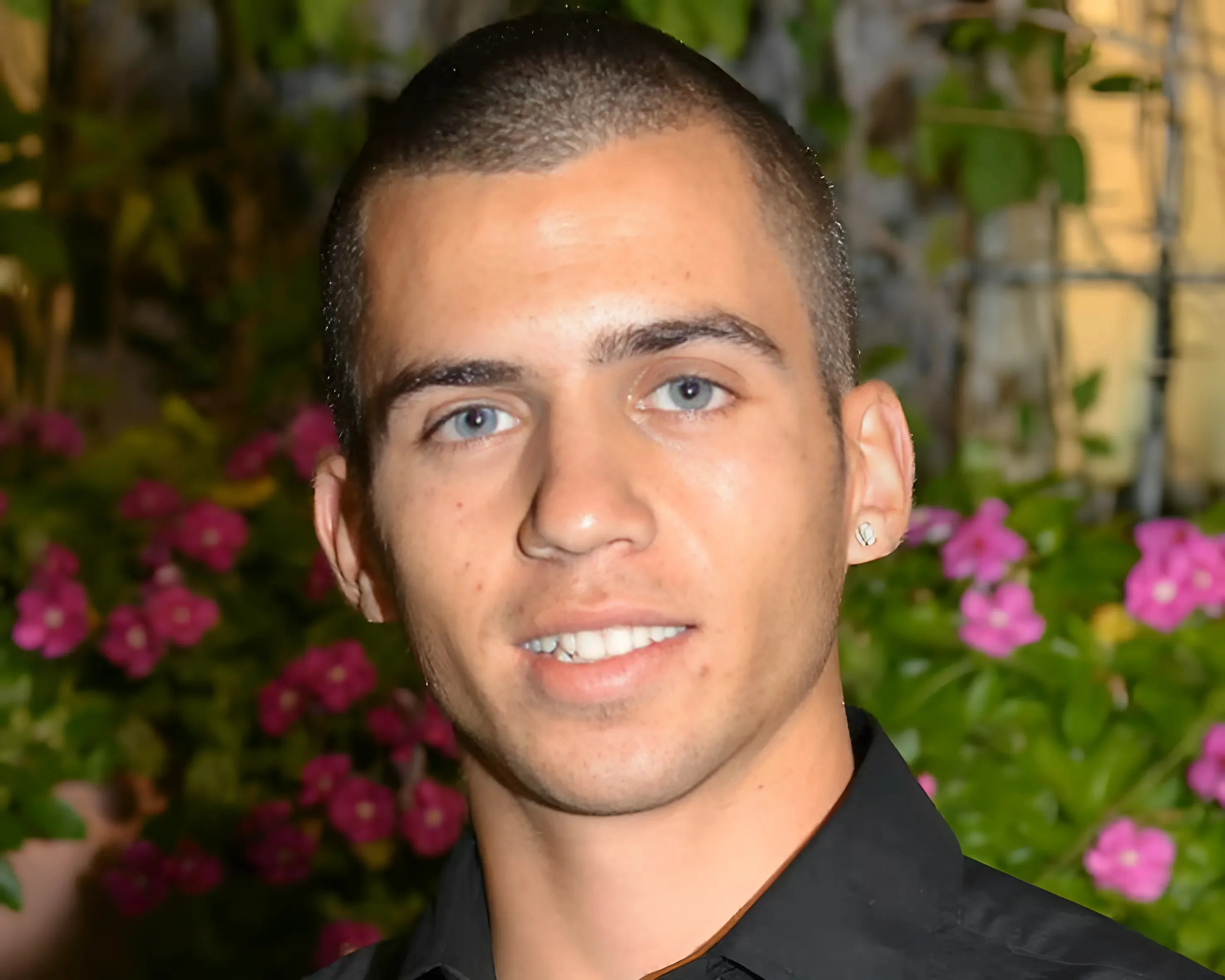 לאחר עשור: צה"ל ושב"כ השיבו את גופתו של סמ"ר אורון שאול לאחר עשור: צה"ל ושב"כ השיבו את גופתו של סמ"ר אורון שאול