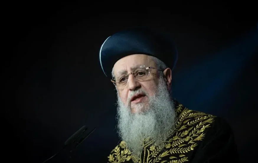 "חסד אמיתי הוא להשיב את החטופים": מרן הראש"ל במסר תמיכה חד וברור "חסד אמיתי הוא להשיב את החטופים": מרן הראש"ל במסר תמיכה חד וברור