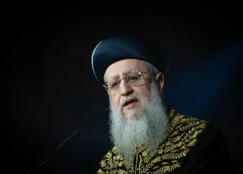  "חסד אמיתי הוא להשיב את החטופים": מרן הראש"ל במסר תמיכה חד וברור