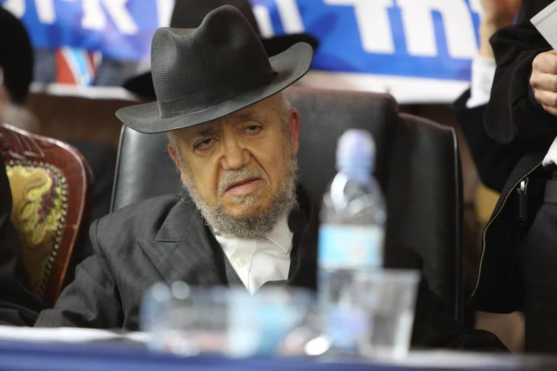 לקיים בנו חכמי ישראל: התפללו לרפואת הגאון הרב מאיר מאזוז