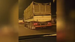 כחלק מהסכם הפסקת האש - משאיות הסיוע ההומניטרי יצאו לעזה