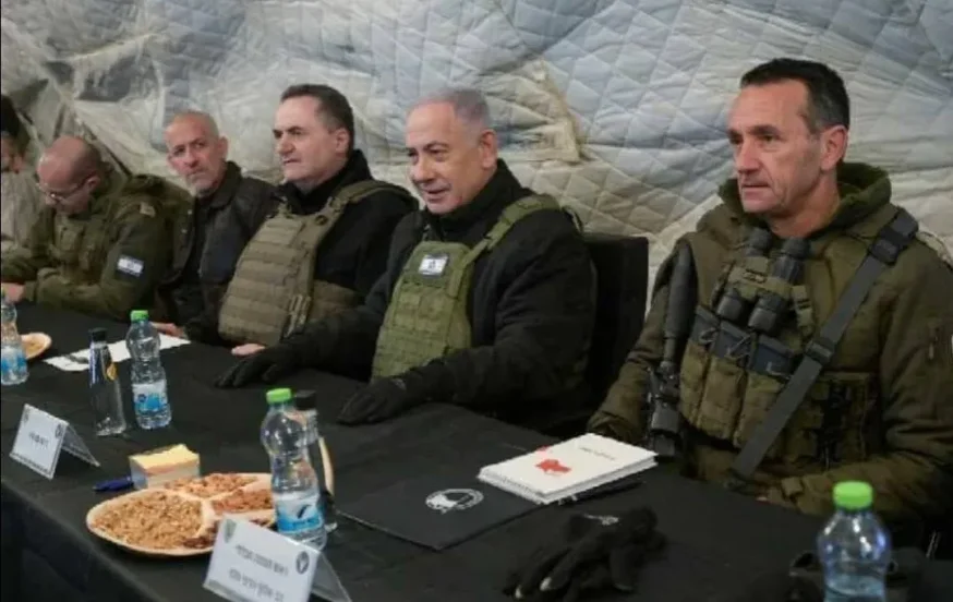 נתניהו וכ"ץ הודו לרמטכ"ל: "הבאת הישגים גדולים לישראל" נתניהו וכ"ץ הודו לרמטכ"ל: "הבאת הישגים גדולים לישראל"