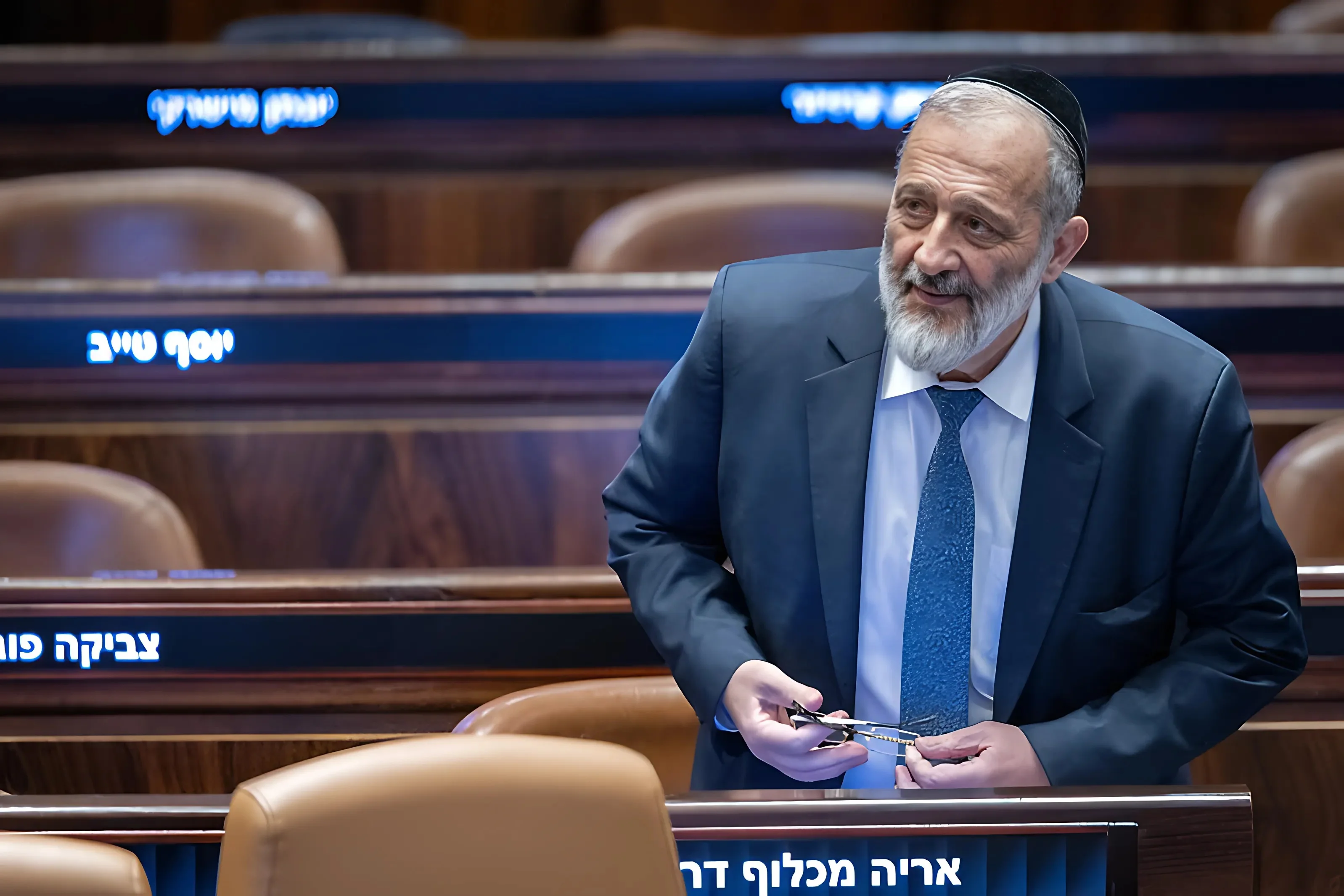 דרעי דן עם שר החוץ האמירותי על היום שאחרי בעזה 