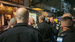 איך מחבל שחצה את הגבול הצליח לבצע פיגוע דקירה בלב תל אביב?