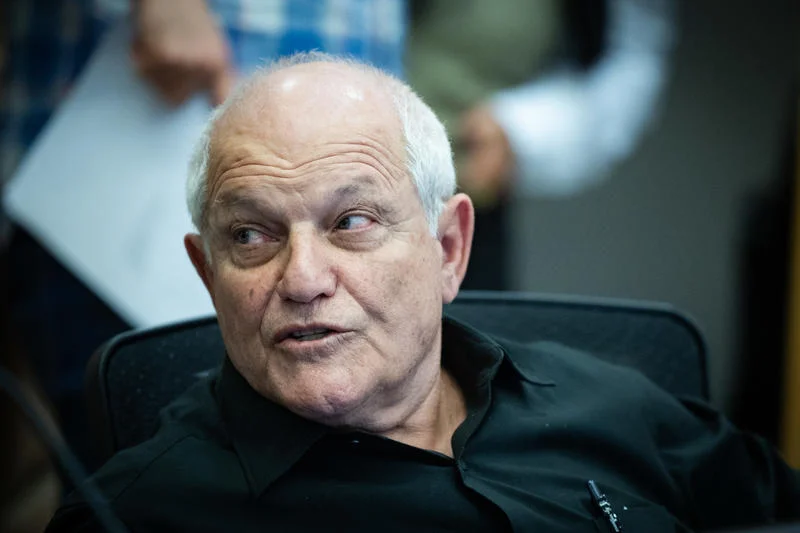 השר חיים כץ יכהן כשר לארבעה משרדים במקביל