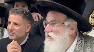"נחגוג סעודת הודיה": ההבטחה המרגשת של הרבי מוויז'ניץ שהתגשמה