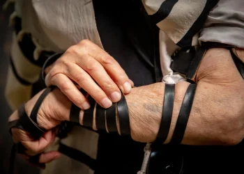 דור התקומה: בישראל חיים כיום 123,715 שורדי שואה; גילם הממוצע: 88&nbsp;