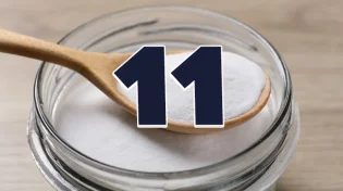 אבקת סודה לשתייה: 11 שימושים מפתיעים שיחסכו לכם זמן וכסף