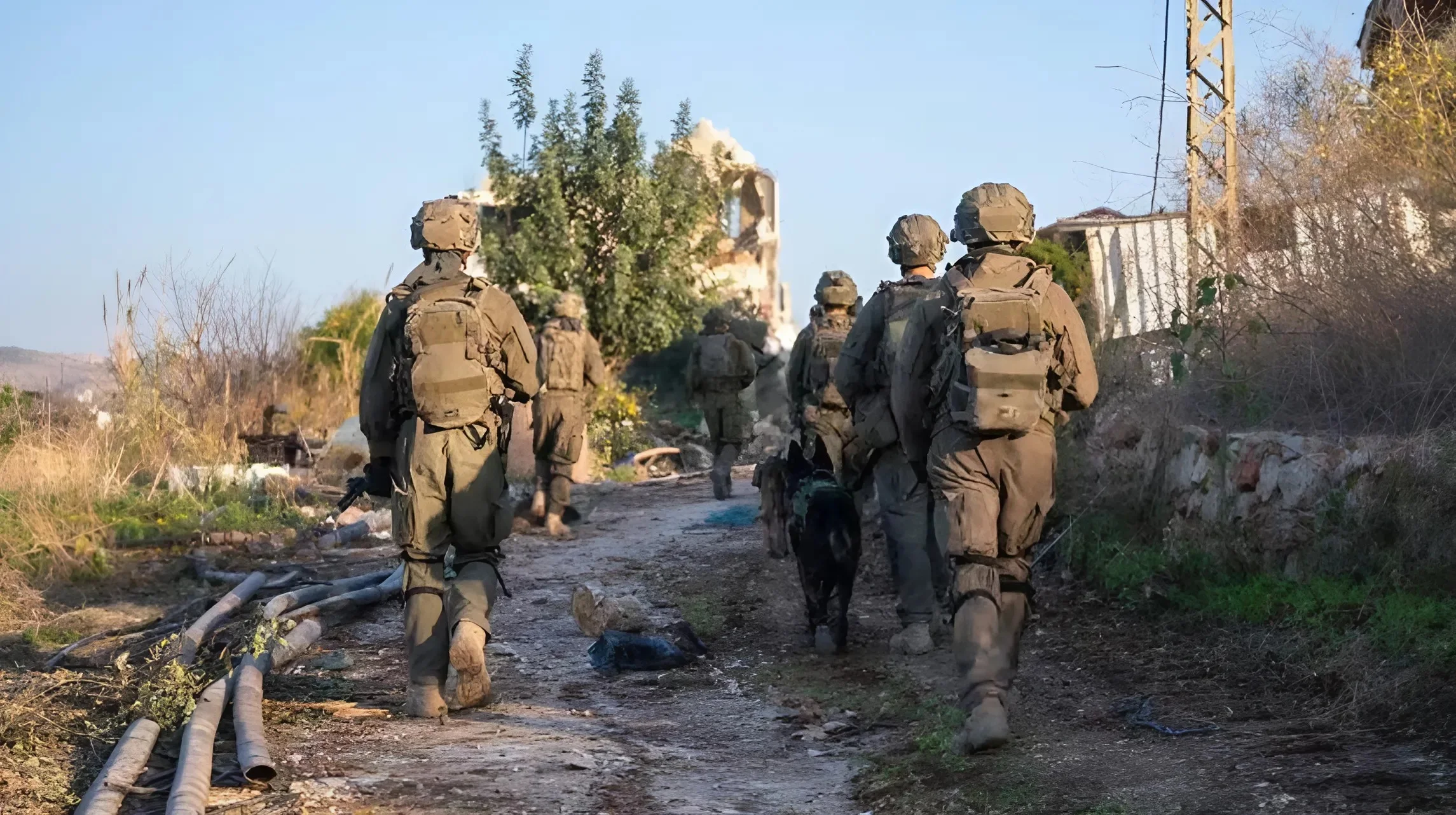 צה"ל בפנייה לתושבי לבנון: "אל תתנו לחיזבאללה לשוב ולהשתמש בכם" צה"ל בפנייה לתושבי לבנון: "אל תתנו לחיזבאללה לשוב ולהשתמש בכם"