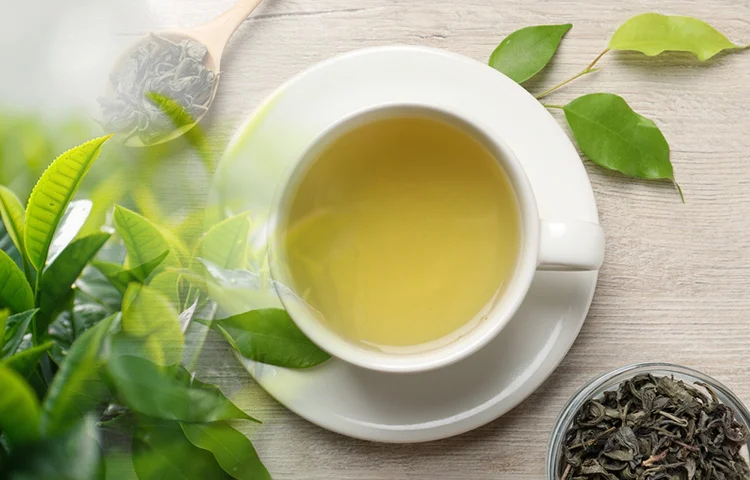 תה ירוק: הסודות המפתיעים שישדרגו את המטבח ואת שגרת היופי שלכם תה ירוק: הסודות המפתיעים שישדרגו את המטבח ואת שגרת היופי שלכם