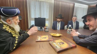 "זכות עצומה": הראשל"צ התרגש מהחוק להנצחת אביו זצ"ל