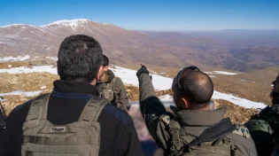 שר הביטחון: "נישאר בסוריה לזמן בלתי מוגבל"