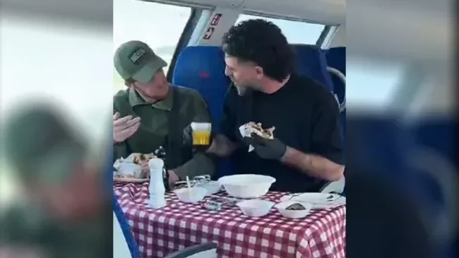 מחווה מרגשת: שולחן אוכל מפנק ללוחם צה"ל ברכבת