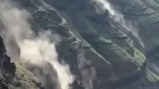 תיעוד: סלעי ענק קורסים בעקבות רעידות אדמה חוזרות