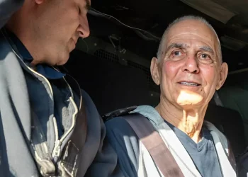 שבוע לאחר חזרתו מהשבי: גדי מוזס השתחרר מבית החולים איכילוב 