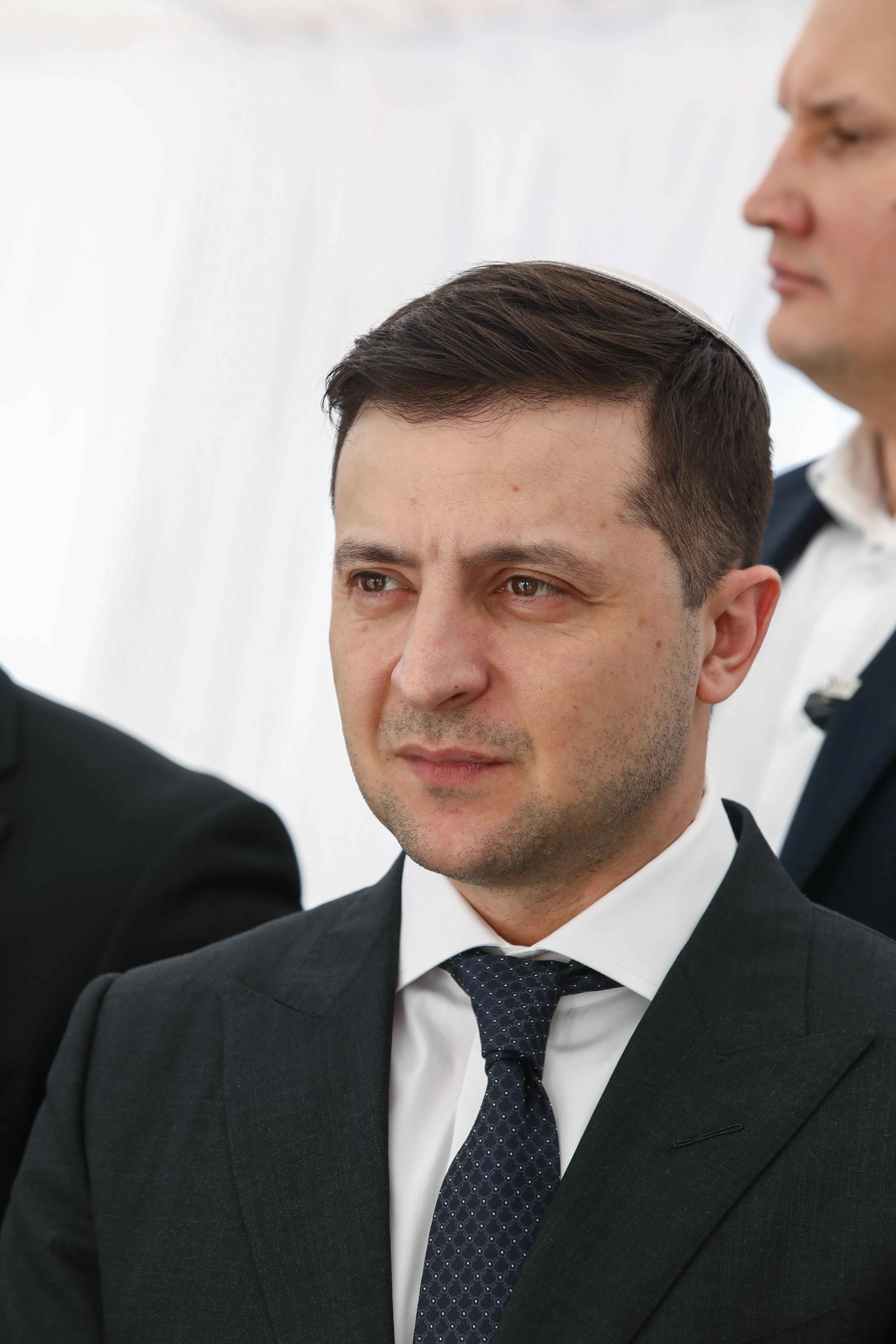 זלנסקי במינכן: הקרב הדיפלומטי שיכריע את גורל אוקראינה