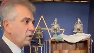 אלי כהן והמפגש המרגש עם מורשת יהודי אתיופיה - רגע בלתי נשכח