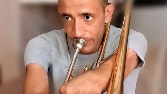 לעולם אל תאמר "איני יכול" - מה שהאיש הזה עושה ישאיר אתכם ללא מילים