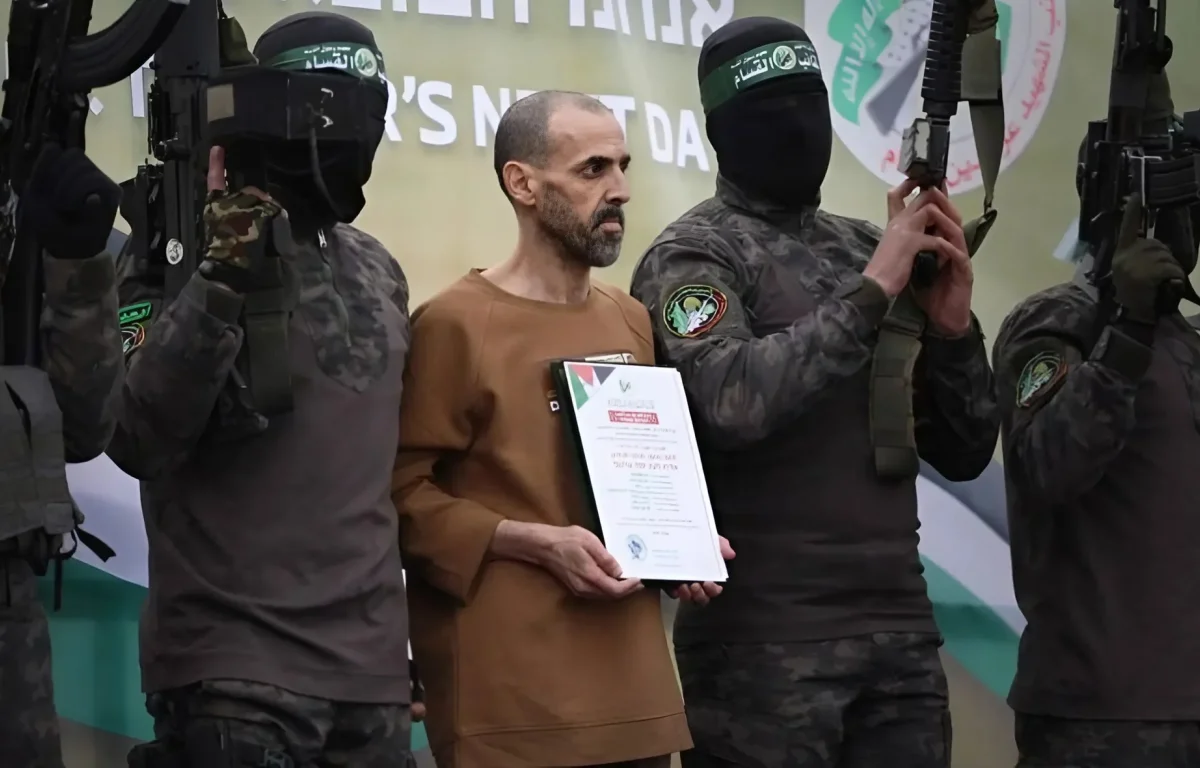 "לא היה יום שלא הנחתי את התפילין שלך": 491 ימים של תפילה – עד שאלי שרעבי חזר הביתה