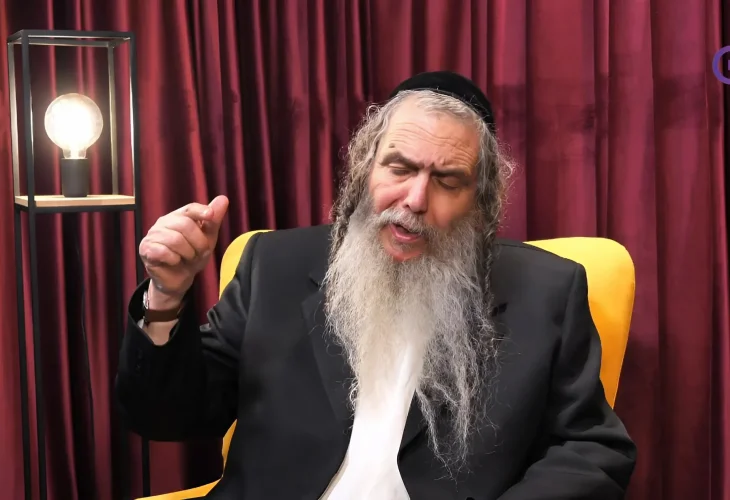 הרב שלום ארוש חושף: הסוד לשמחה אמיתית ולניצחון על העצבות!
