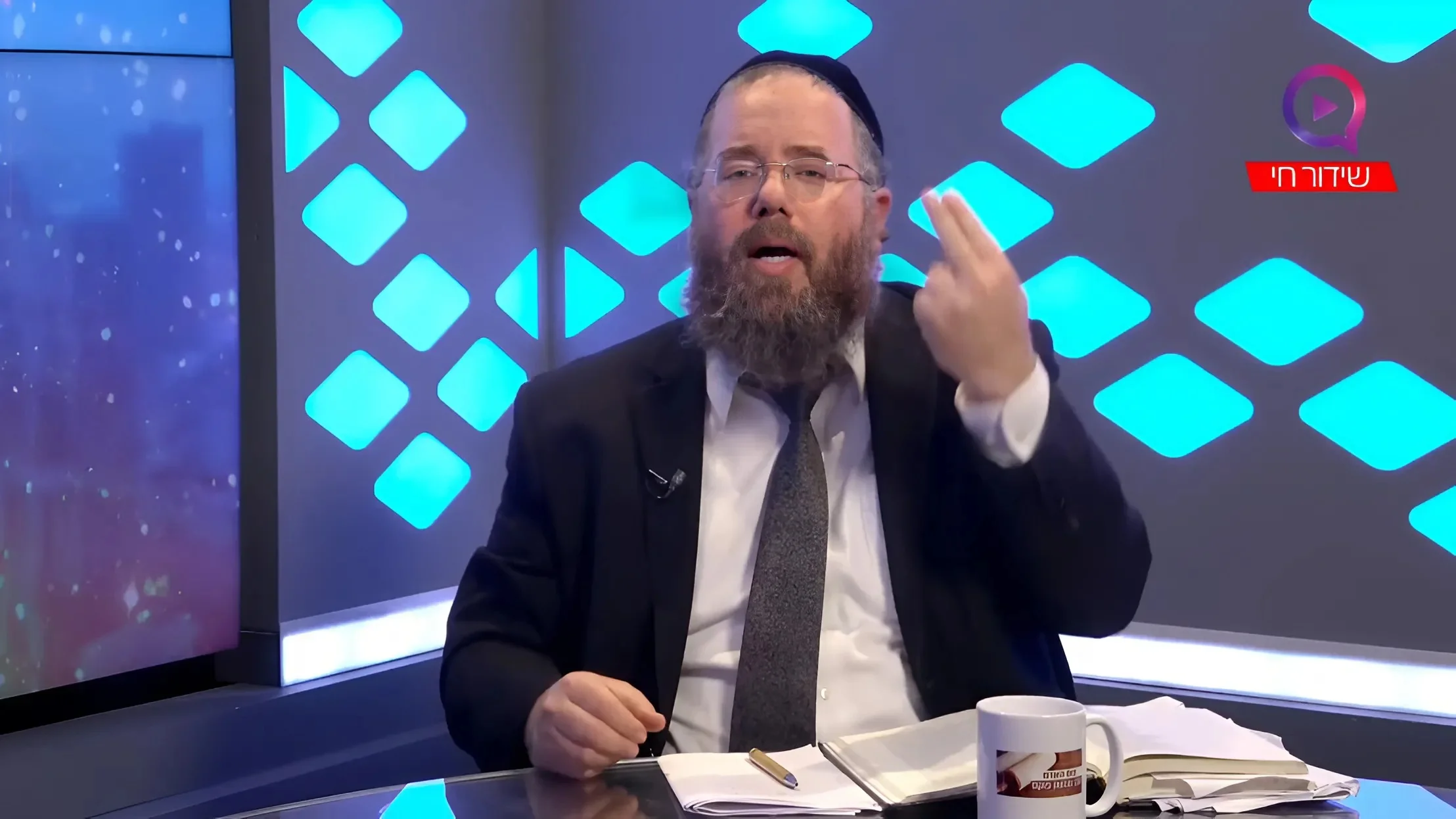 משהו גדול קורה עכשיו - הרב שמשון פוקס חושף את האמת הנסתרת!