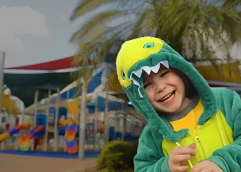הסוד שמאחורי התחפושות: מה פורים באמת בא ללמד אותנו על החיים?