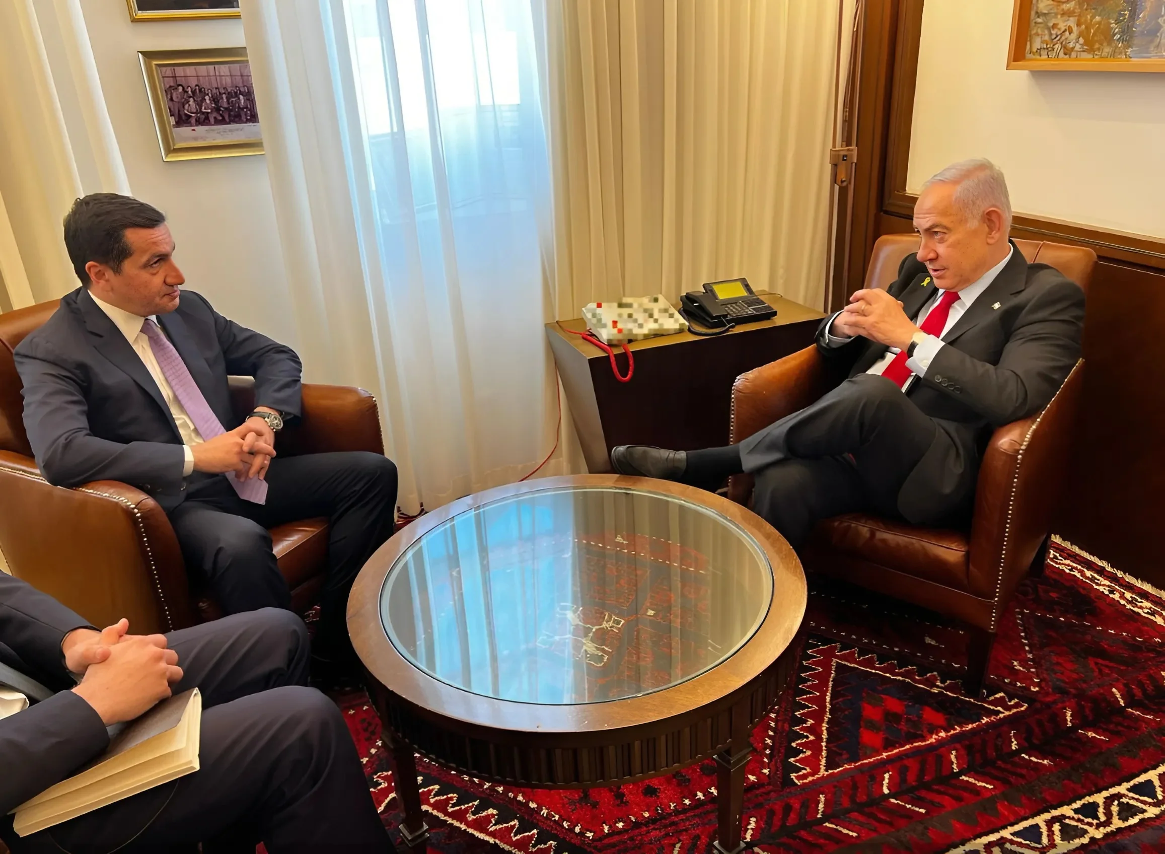 ישראל ואזרבייג'ן מחזקות את הברית: נתניהו נפגש עם יועץ הנשיא האזרי ישראל ואזרבייג'ן מחזקות את הברית: נתניהו נפגש עם יועץ הנשיא האזרי