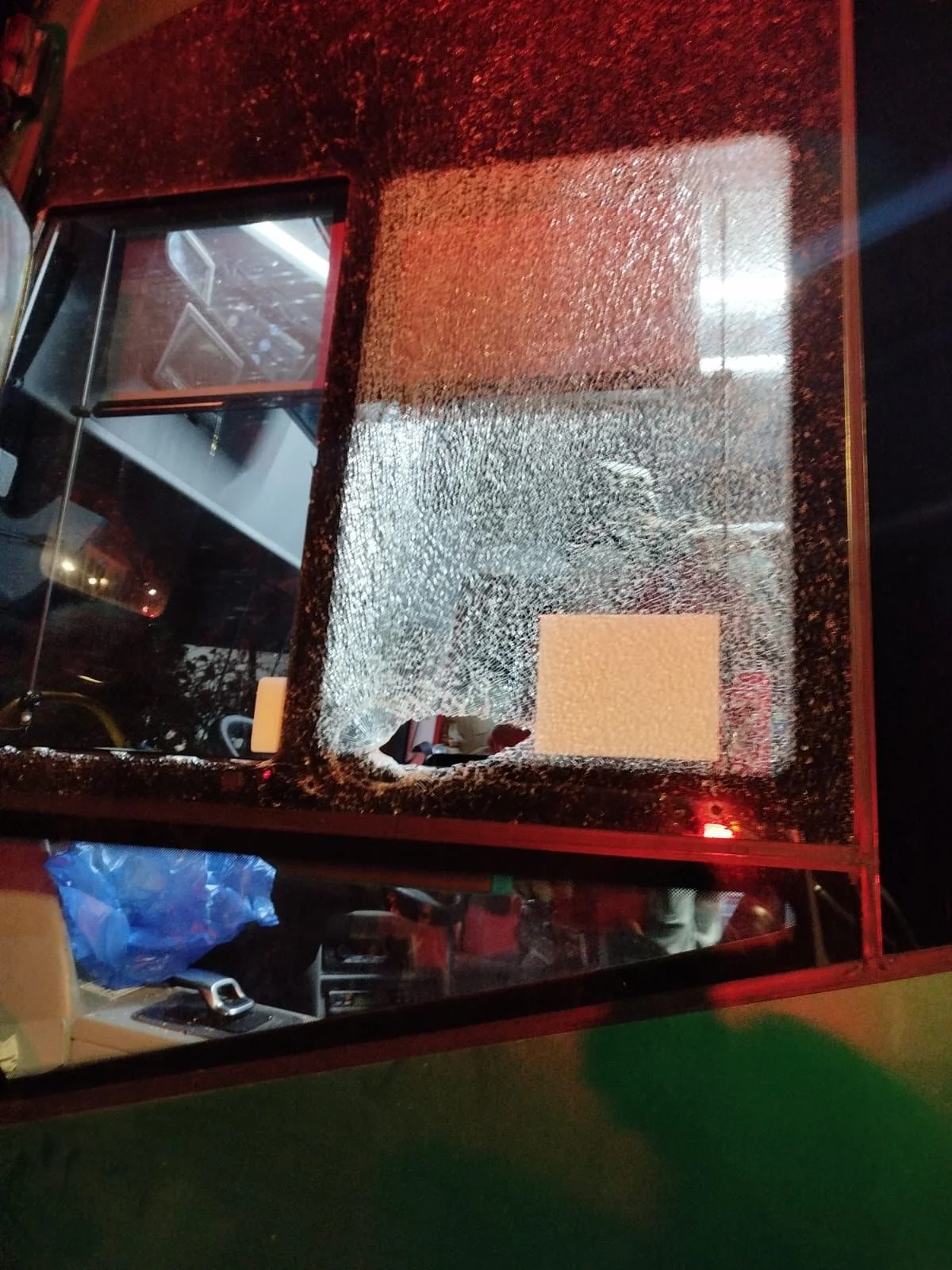 "שומר פתאים ה'": שלושה אוטובוסים התפוצצו בבת ים - קודם זמנם