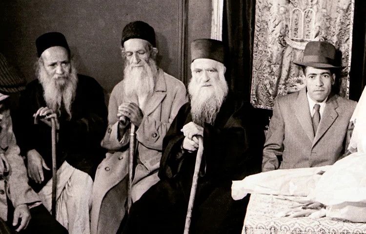 גדול הדור שוויתר על כבוד ושררה – חייו המופלאים של רבי שלום אזולאי זצ"ל