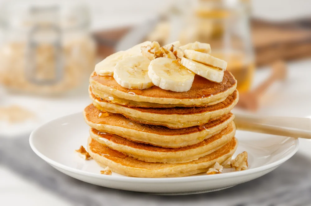 הפנקייק הבריא שישגע אתכם – בלי קמח, בלי סוכר, וטעים בטירוף