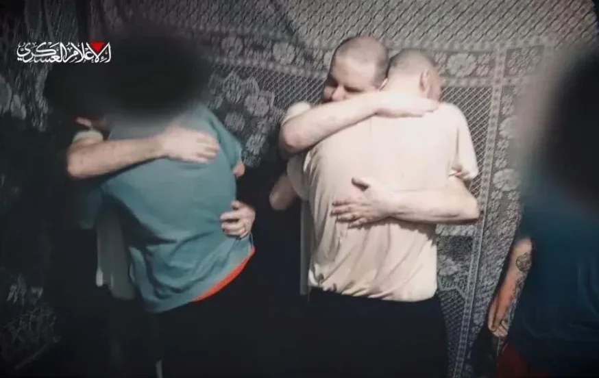 חמאס מפרסם סרטון חדש – החטוף זוהה, המשפחות מתחננות למענה חמאס מפרסם סרטון חדש – החטוף זוהה, המשפחות מתחננות למענה