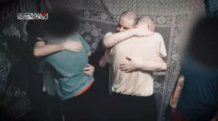 חמאס מפרסם סרטון חדש - החטוף זוהה, המשפחות מתחננות למענה