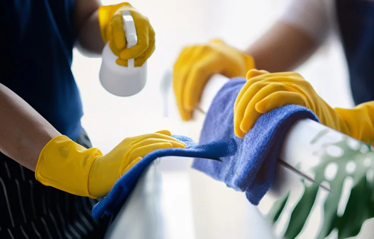  אתם הורסים את הבית בלי לדעת! הטעויות בניקיון שכולם עושים