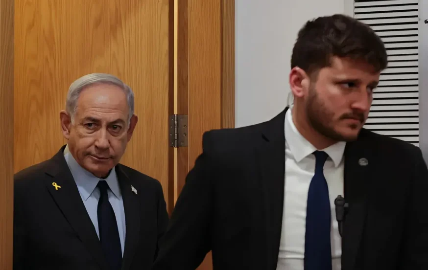 מעטפה מסתורית ודרמה באולם: יום נוסף של עדויות במשפט נתניהו