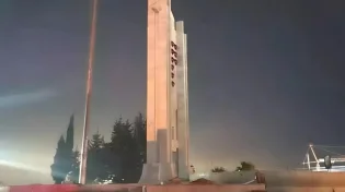 דרמה בסוריה: דגל ישראל הונף בעיר א-סווידא - והוצת זמן קצר לאחר מכן