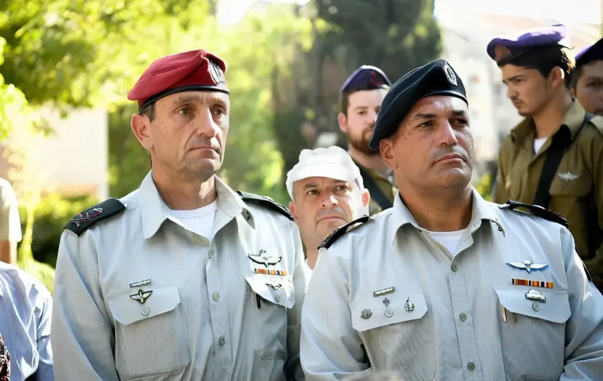 הרצי הלוי נפרד, איל זמיר נכנס: חילופי הפיקוד בצה"ל הושלמו הרצי הלוי נפרד, איל זמיר נכנס: חילופי הפיקוד בצה"ל הושלמו