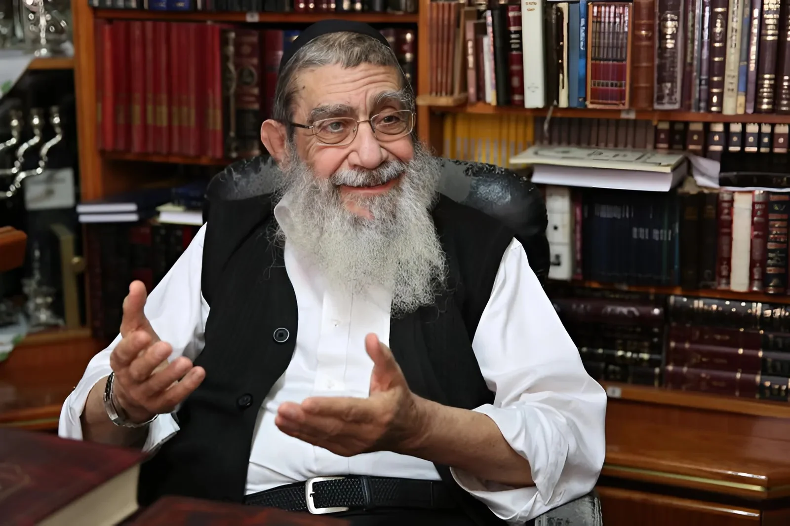 אבל בעולם התורה: הסתלקותו של הגאון רבי שלמה בן שמעון זצ"ל אבל בעולם התורה: הסתלקותו של הגאון רבי שלמה בן שמעון זצ"ל