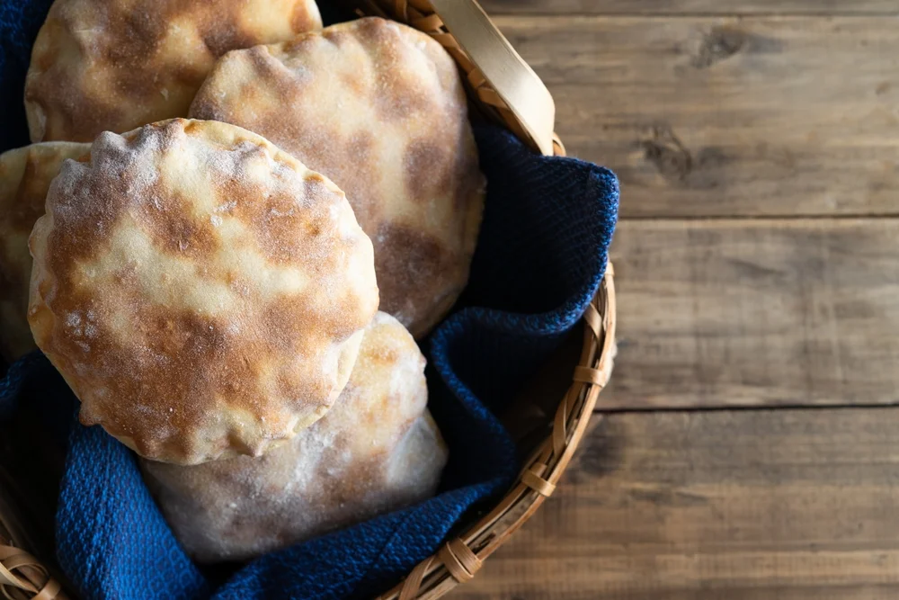 פיתה ביתית מושלמת: השדרוג הסודי שיהפוך אותה ללהיט