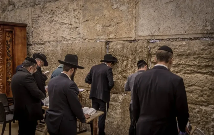 30 אברכים התפללו בכותל &ndash; אבל רק אחד קיבל ישועה. למה?