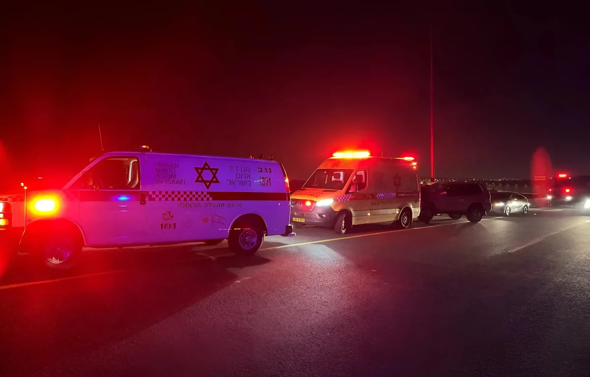 אסון בכביש 25: גבר כבן 30 נהרג בהידרדרות רכב לוואדי