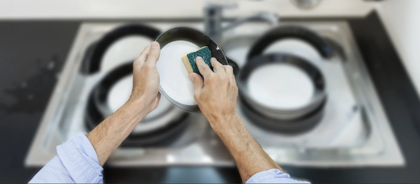 למה הכלים נשארים מלוכלכים? כנראה שאתם עושים את הטעויות האלה