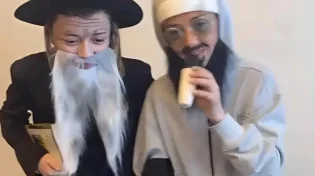 רגע, זה אלייצור והרב שלום ארוש - או גרסה מוקטנת?!